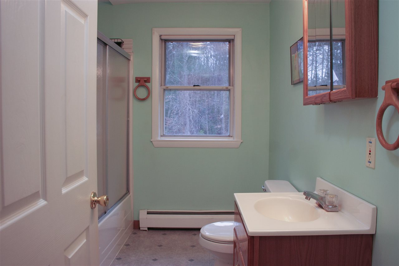 155 Four Rod Road Rochester, NH 03867 - Photo 12 of 39