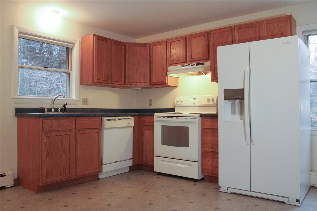155 Four Rod Road Rochester, NH 03867 - Photo 7 of 39