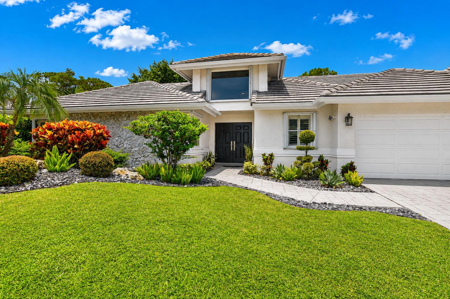 4480 Northwest 28th Avenue Boca Raton, FL 33434 - Photo 3 of 71 Timeless Design