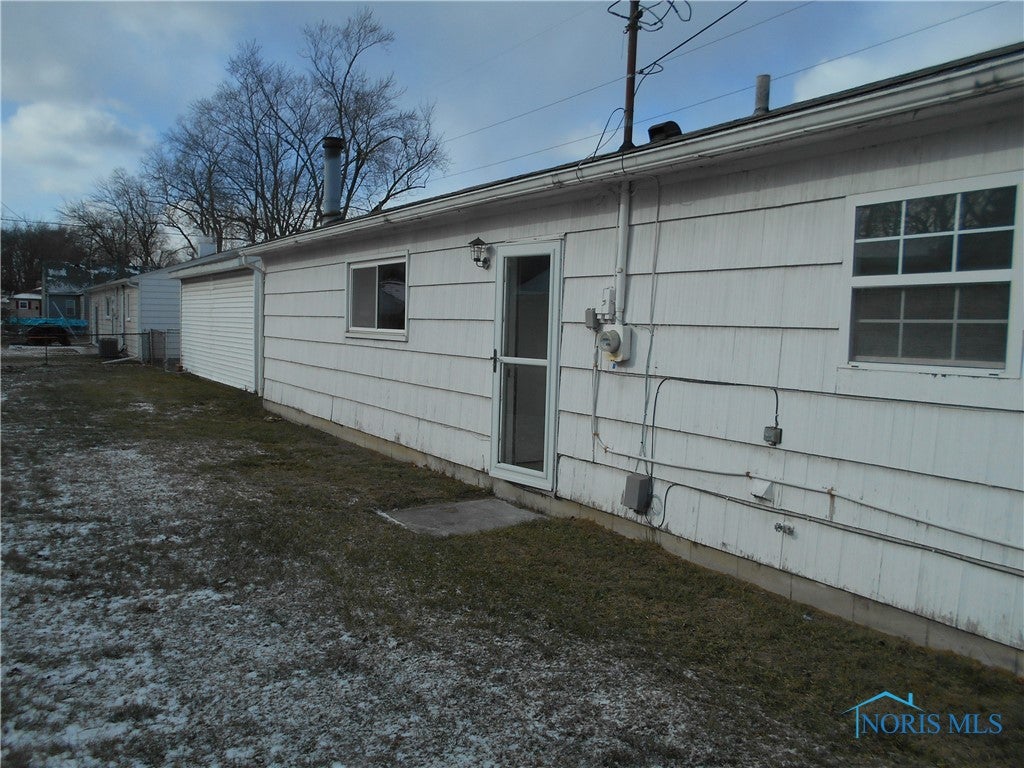 5947 Douglas Road Toledo, OH 43613 - Photo 10 of 13 Gallery Image 10
