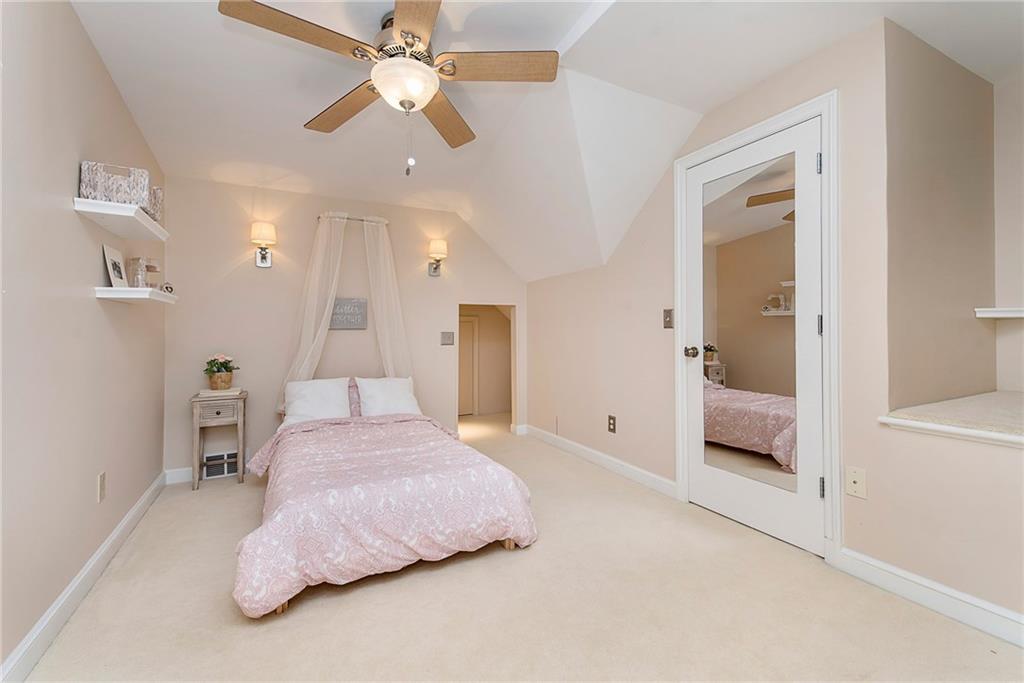 44 Wellington Road Indianapolis, IN 46260 - Photo 21 of 30 Gallery Image 21