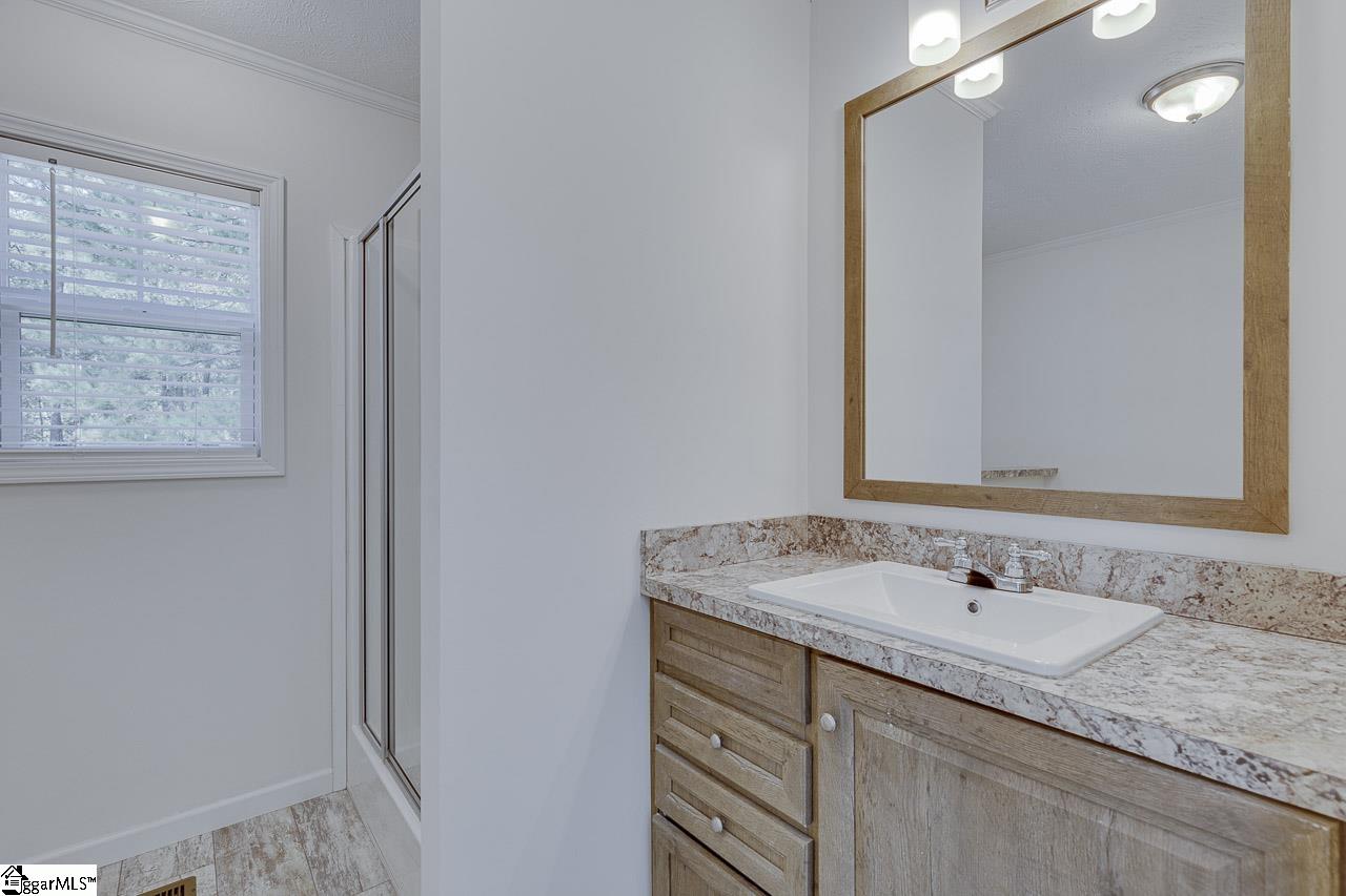 305 West Bagwell Road Liberty, SC 29657 - Photo 19 of 29