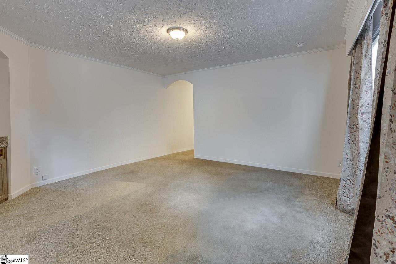 305 West Bagwell Road Liberty, SC 29657 - Photo 5 of 29
