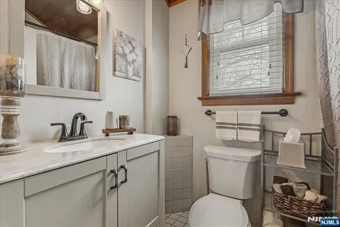 $649,000 | 11 Beech Street, Cedar Grove, NJ 07009