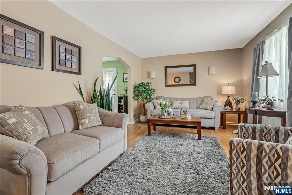 11 Beech Street Cedar Grove, NJ 07009 - Photo 3 of 20