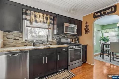 $649,000 | 11 Beech Street, Cedar Grove, NJ 07009