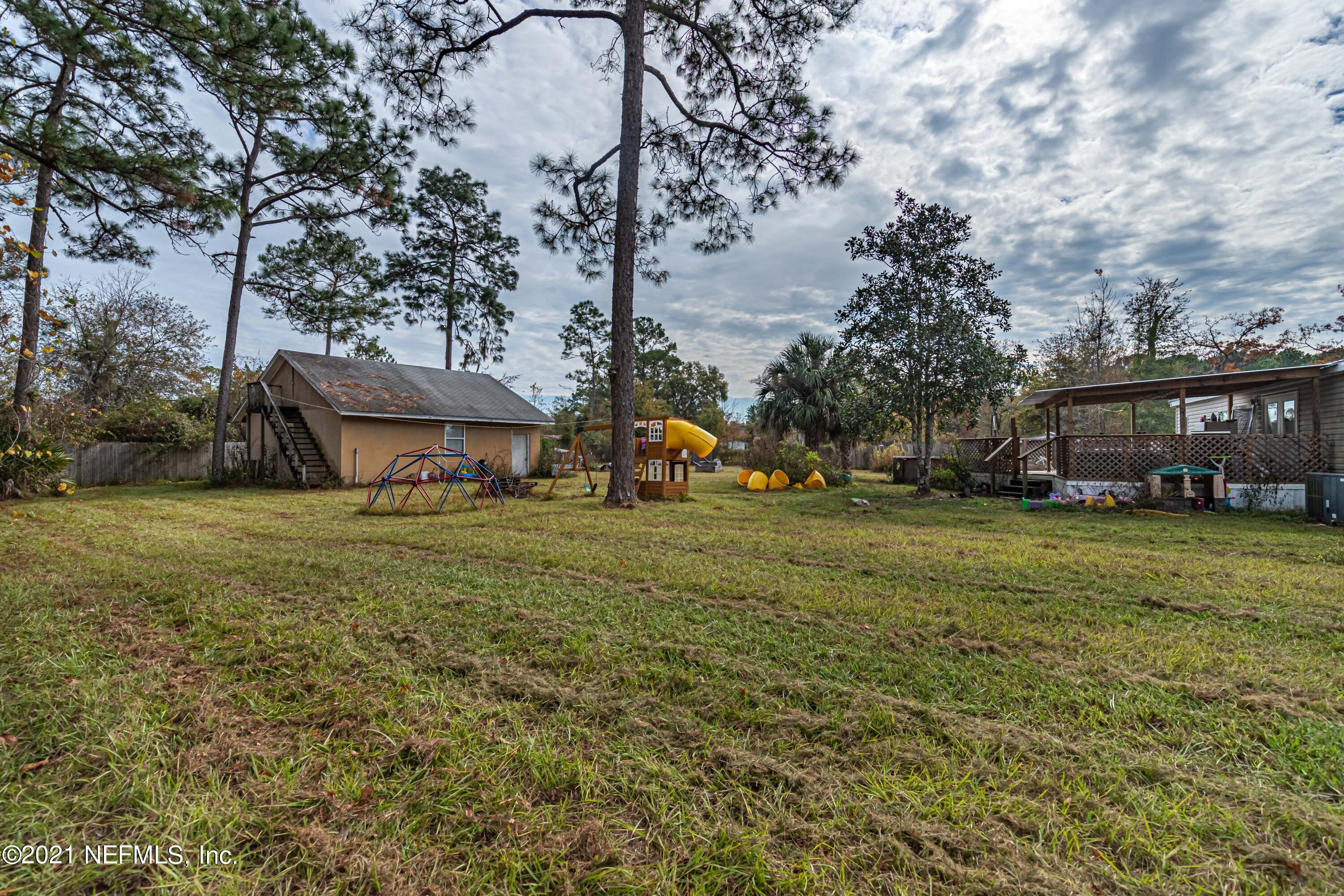 1999 Gentlebreeze Road Middleburg, FL 32068 - Photo 27 of 31 26 Backyard