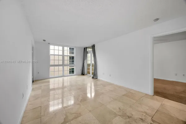 $2,850 | 1280 South Alhambra Circle, Unit 2316, Coral Gables, FL 33146