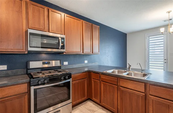 $2,350 | 17214 Texas Willow Drive, Tomball, TX 77377