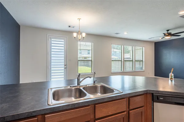 $2,350 | 17214 Texas Willow Drive, Tomball, TX 77377