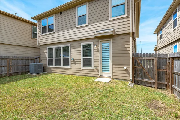 $2,350 | 17214 Texas Willow Drive, Tomball, TX 77377