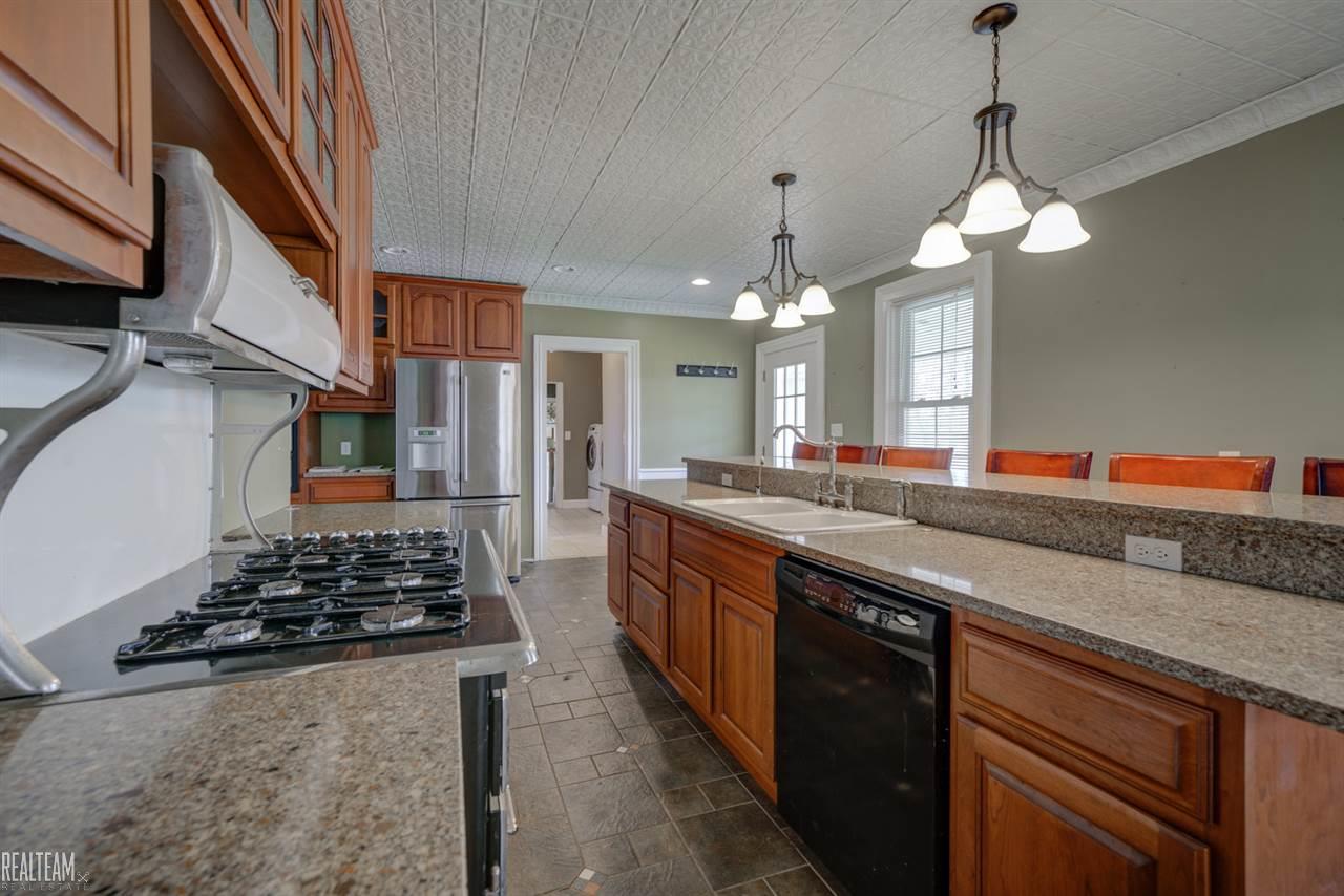 37820 Division Road Richmond, MI 48062 - Photo 17 of 39 31346131-16.JPG