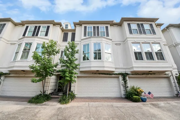 $3,450 | 1912 Greenwich Pl Drive, Houston, TX 77019