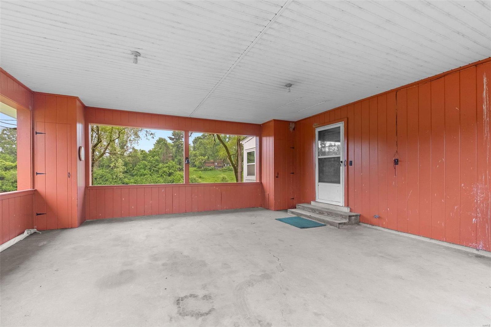 13595 Old Jamestown Road Black Jack, MO 63033 - Photo 20 of 30