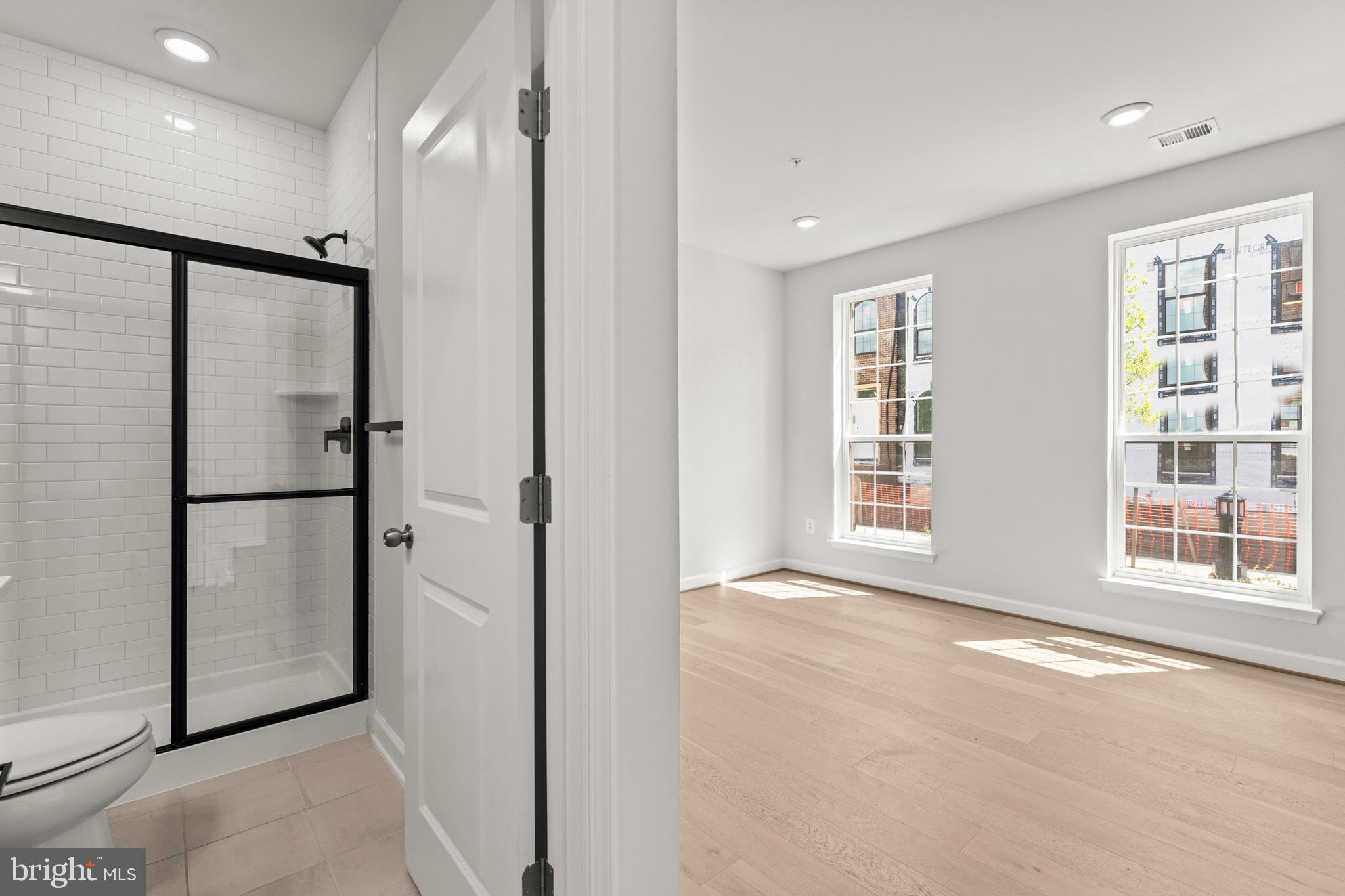 623 Trimaran Way Oxon Hill, MD 20745 - Photo 6 of 45 a view of an empty room with a window