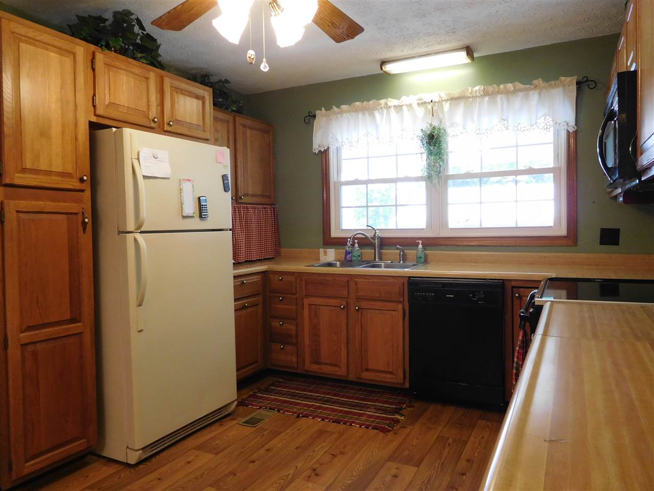 3960 North Thomas Road Bloomington, IN 47404 - Photo 7 of 36