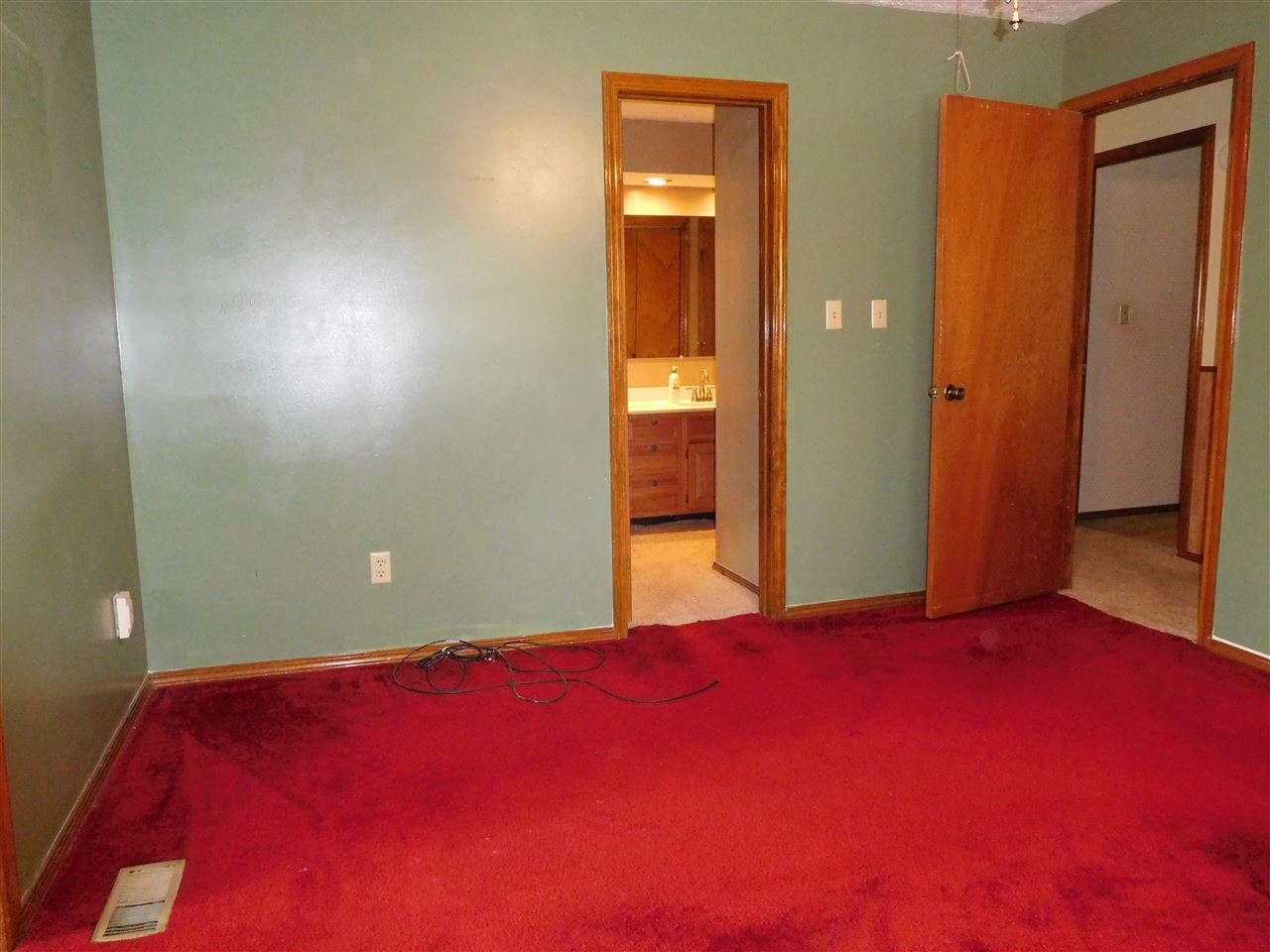 3960 North Thomas Road Bloomington, IN 47404 - Photo 9 of 36
