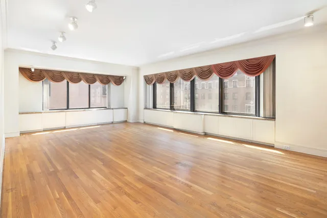 $5,250,000 | 733 Park Avenue, Unit 8 | Lenox Hill