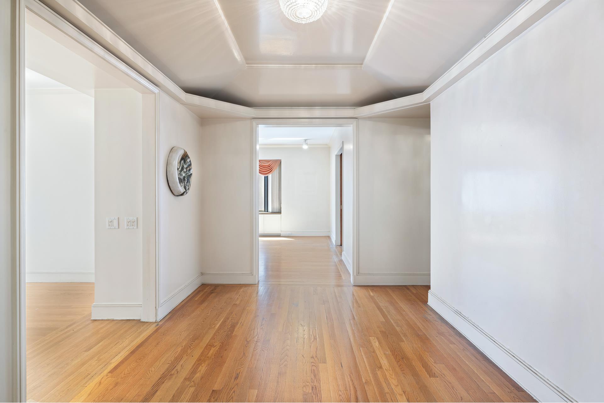 733 Park Avenue, Unit 8 Manhattan, NY 10021 - Photo 3 of 8