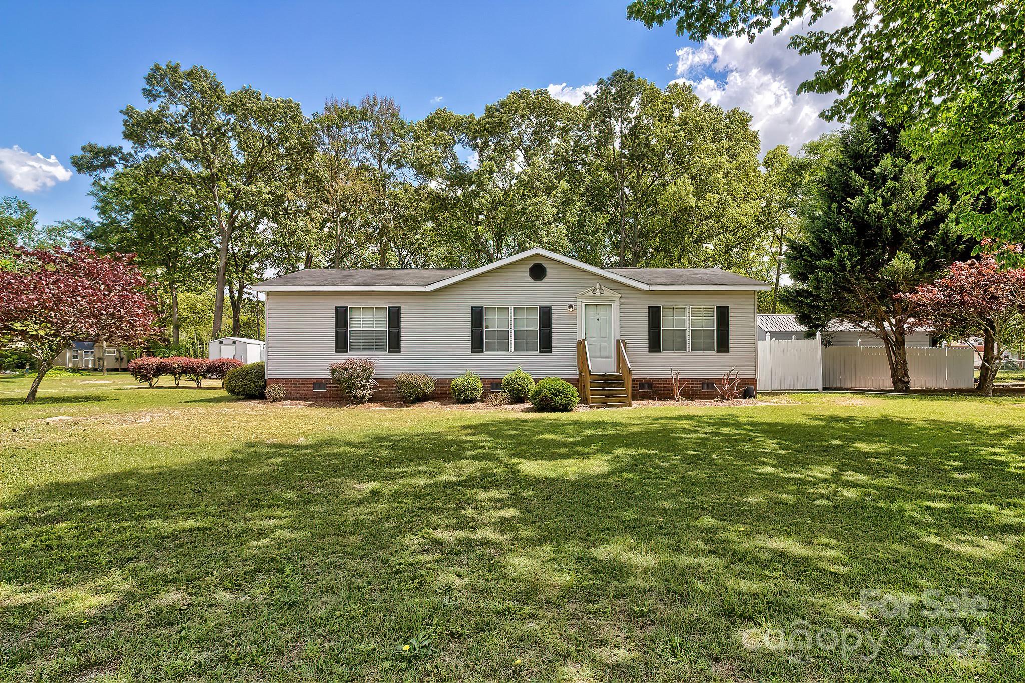 302 Chestnut Street Bethune, SC 29009 - Photo 19 of 20 Gallery Image 19