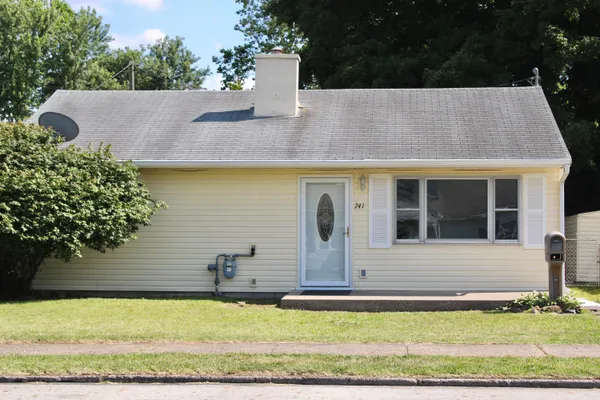 $199,900 | 741 Cherokee Drive, Lancaster, OH 43130