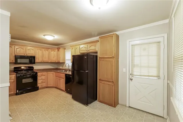 $1,605 | 8508 East 85th Terrace, Raytown, MO 64138