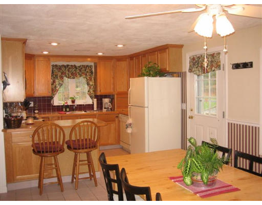 268 Rocky Hill Road Rehoboth, MA 02769 - Photo 3 of 12 Gallery Image 3