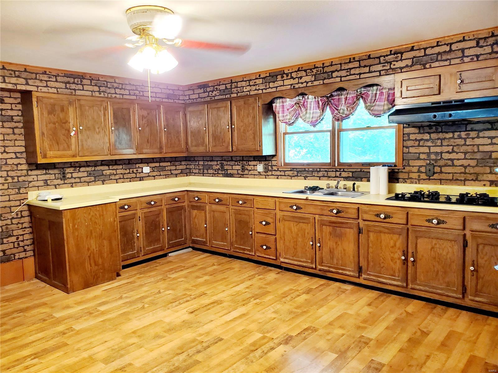 5775 Chester Road Sparta, IL 62286 - Photo 9 of 33