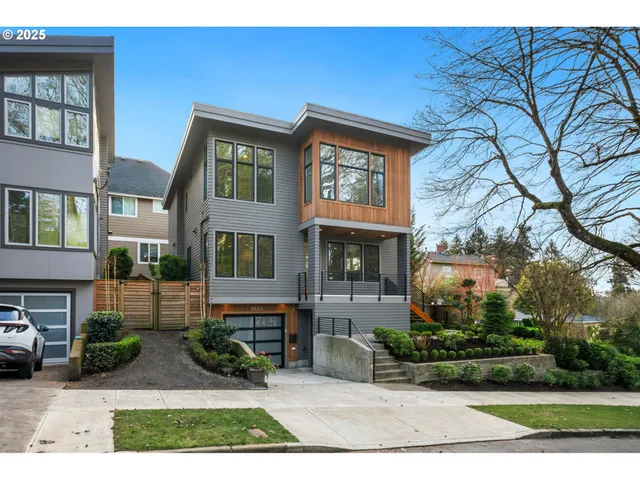 $1,150,000 | 3970 Southeast Reedway Street, Portland, OR 97202