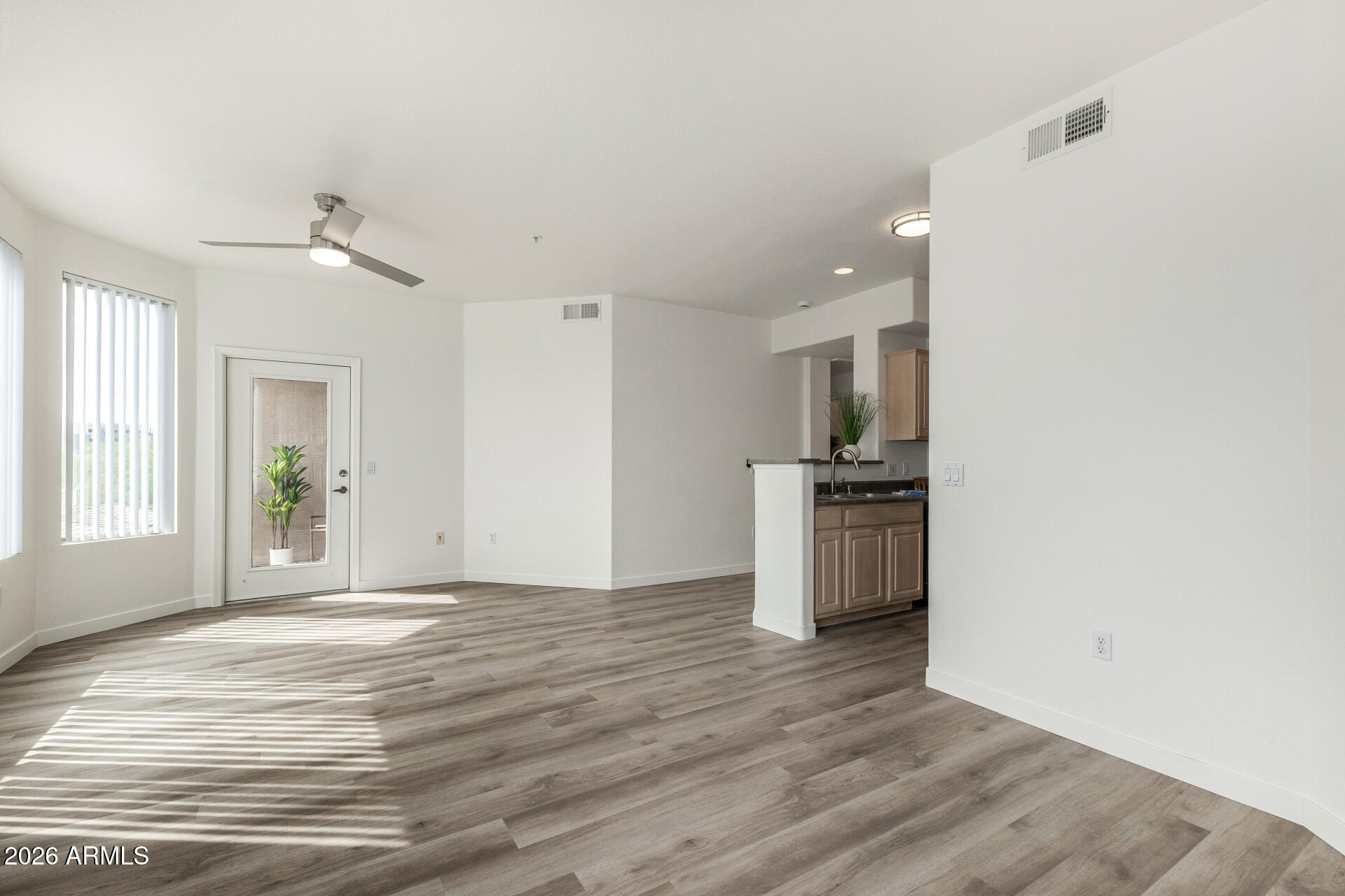 435 West Rio Salado Parkway, Unit 305 Tempe, AZ 85281 - Photo 18 of 44 a view of a kitchen and a stove top oven