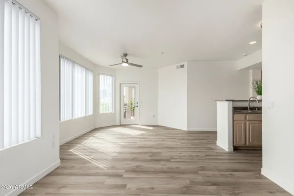 $445,000 | 435 West Rio Salado Parkway, Unit 305, Tempe, AZ 85281