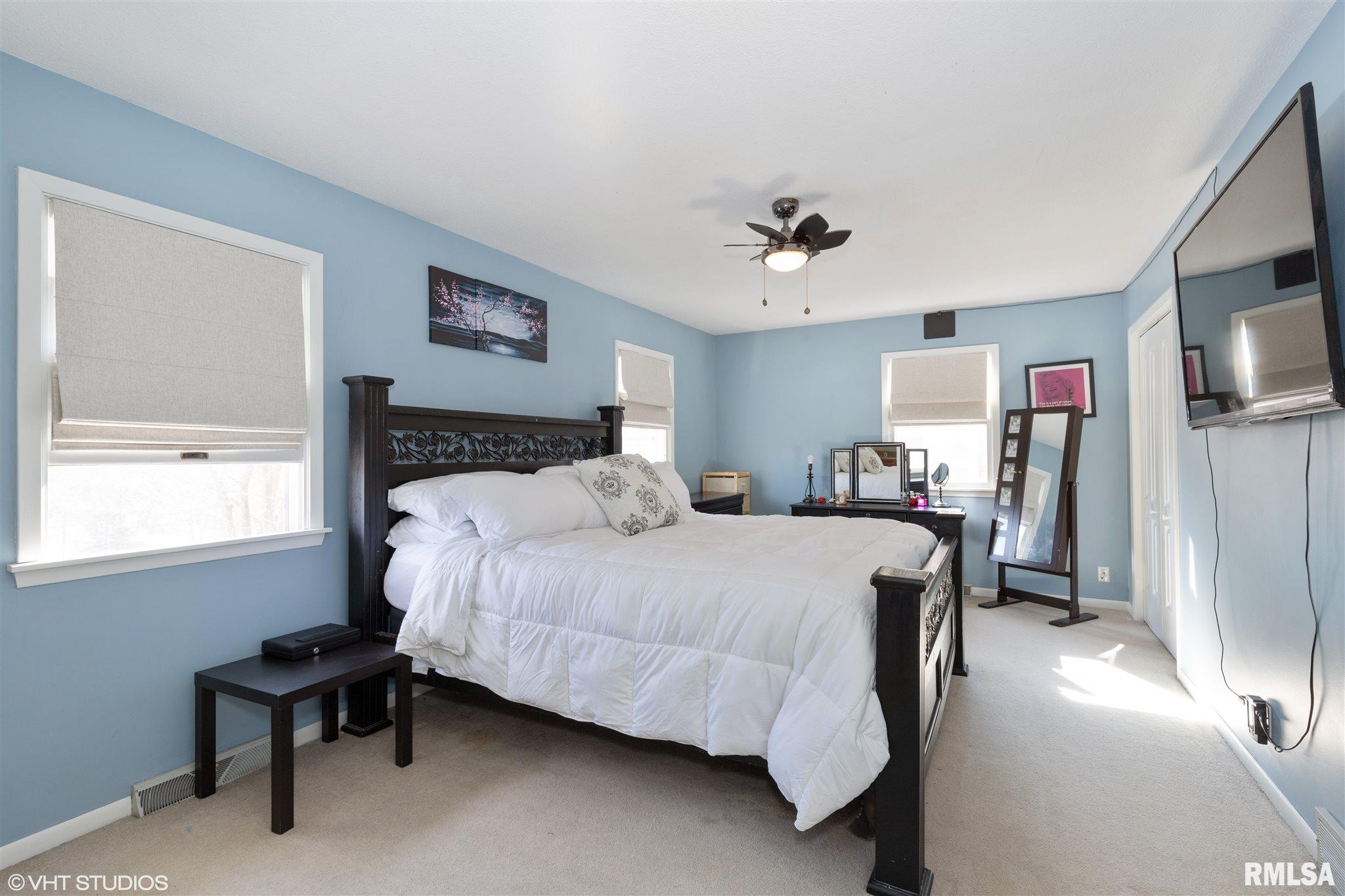 723 Schick Road Clinton, IA 52732 - Photo 9 of 17 Gallery Image 9