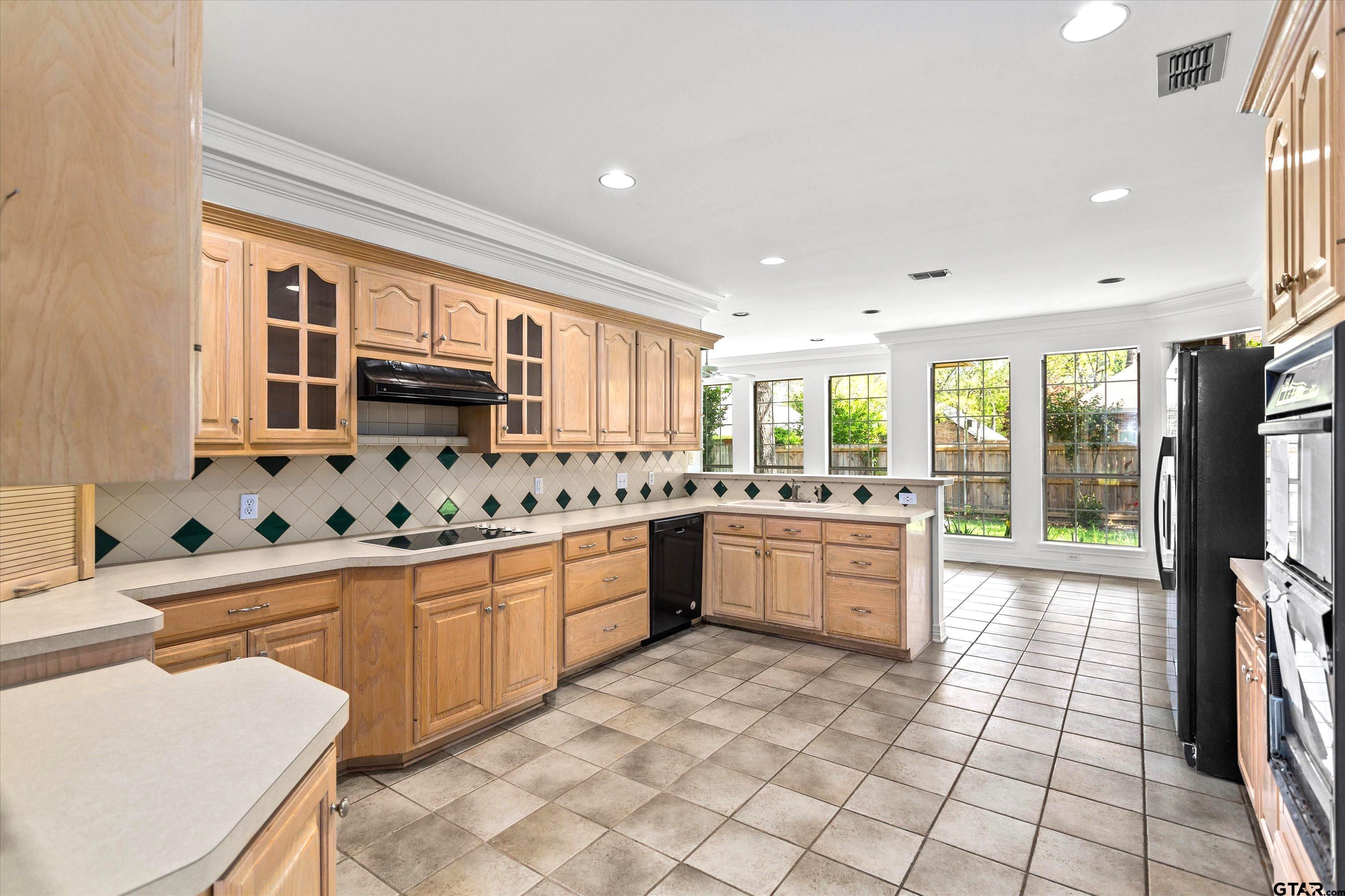 3409 Pebblebrook Drive Tyler, TX 75707 - Photo 8 of 23