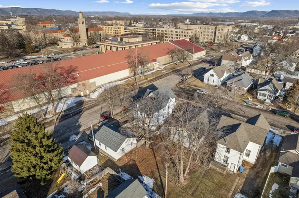 $265,000 | 1073 West King Street, Winona, MN 55987