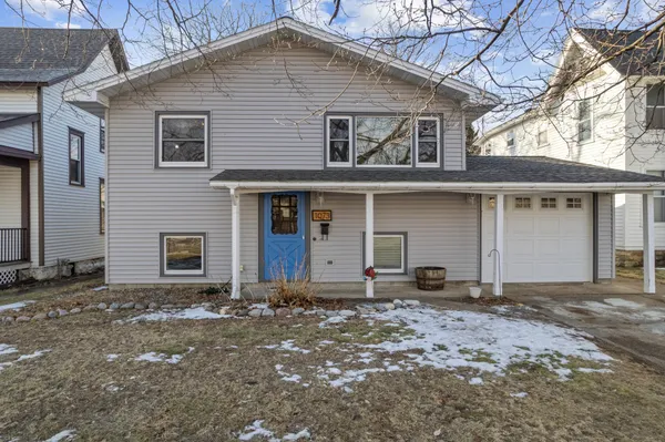 $265,000 | 1073 West King Street, Winona, MN 55987