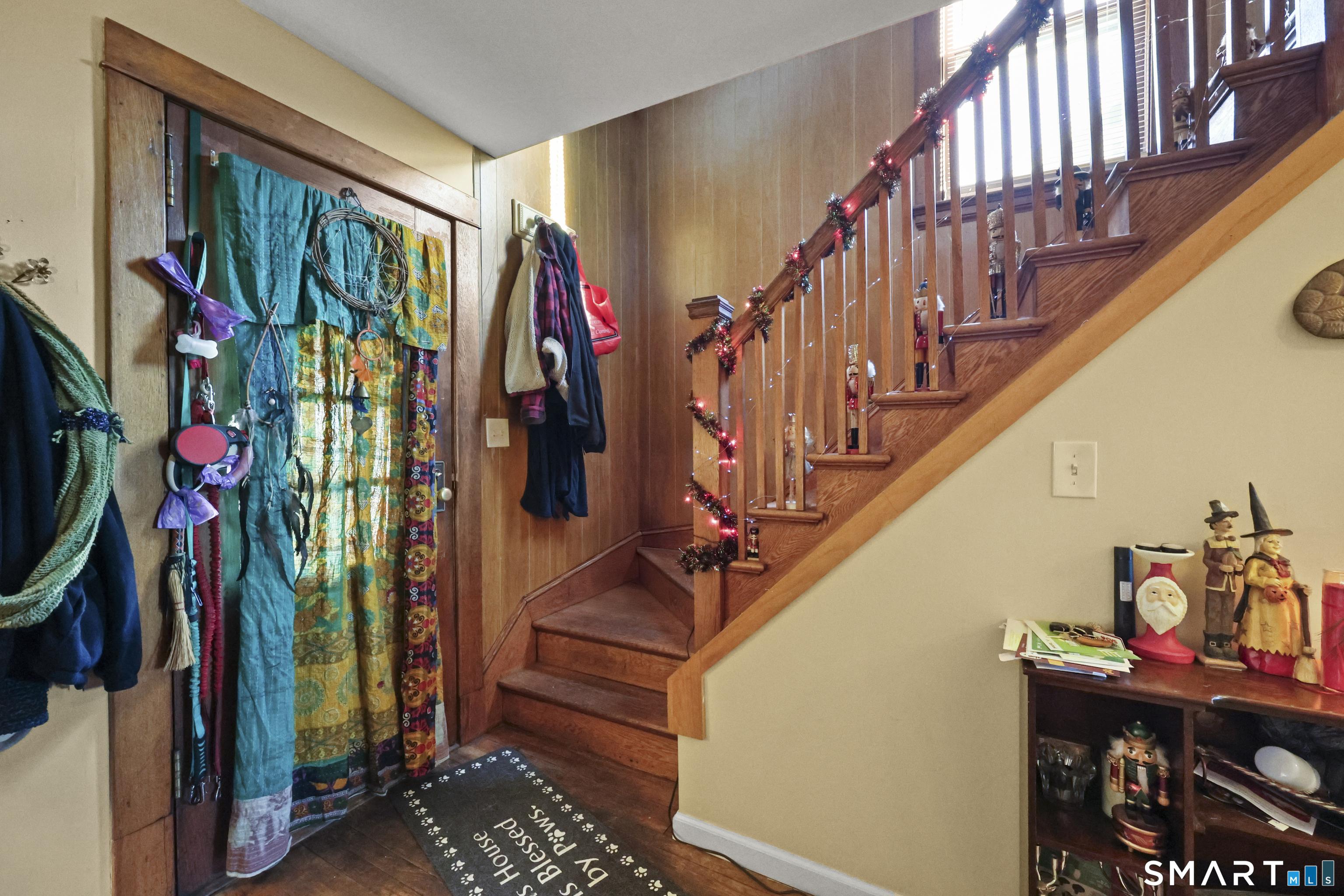 57 Foxon Place New Britain, CT 06053 - Photo 8 of 40 a view of entryway