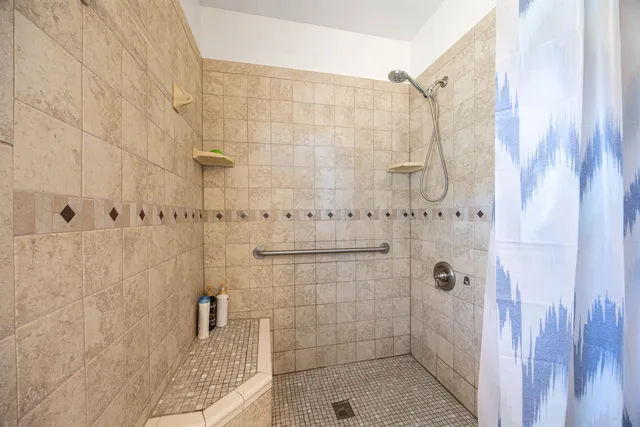 $335,000 | 3854 Northeast Ne Cr, Lee, FL 32059