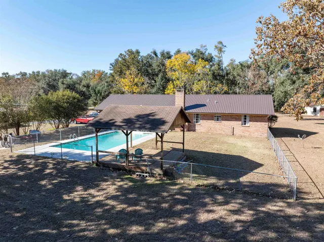 $335,000 | 3854 Northeast Ne Cr, Lee, FL 32059