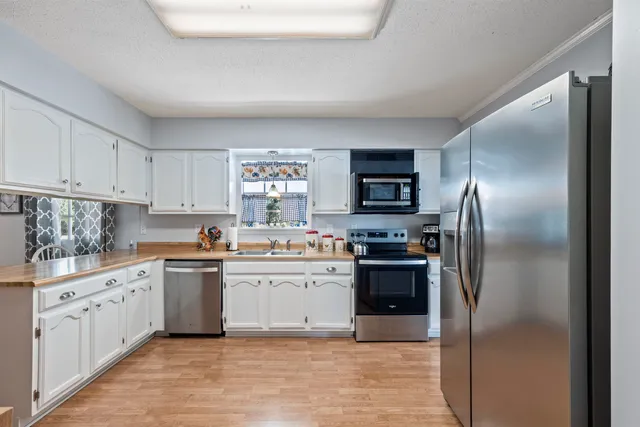 $335,000 | 3854 Northeast Ne Cr, Lee, FL 32059