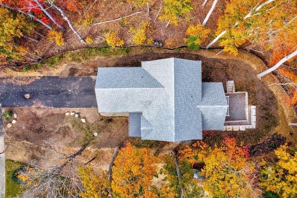 50 Azalea Circle Reading, MA 01867 - Photo 40 of 41 a picture of a yard