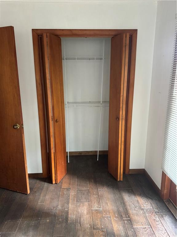 117 Chestnut Ridge Road Acme, PA 15610 - Photo 21 of 26 an empty room with closet