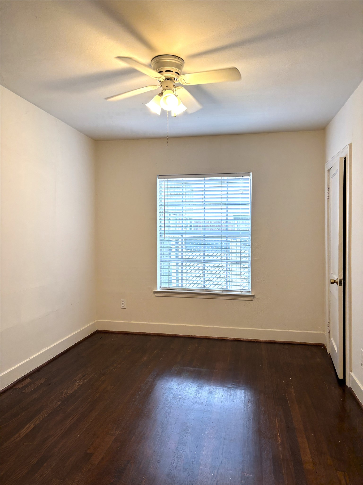 1840 Branard Street, Unit 2 Houston, TX 77098 - Photo 9 of 12 Bedroom as seen from hallway. Bedroom has 2 nice sized closets