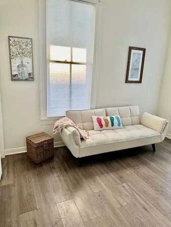 $2,900 | 114 17th Street, Galveston, TX 77550