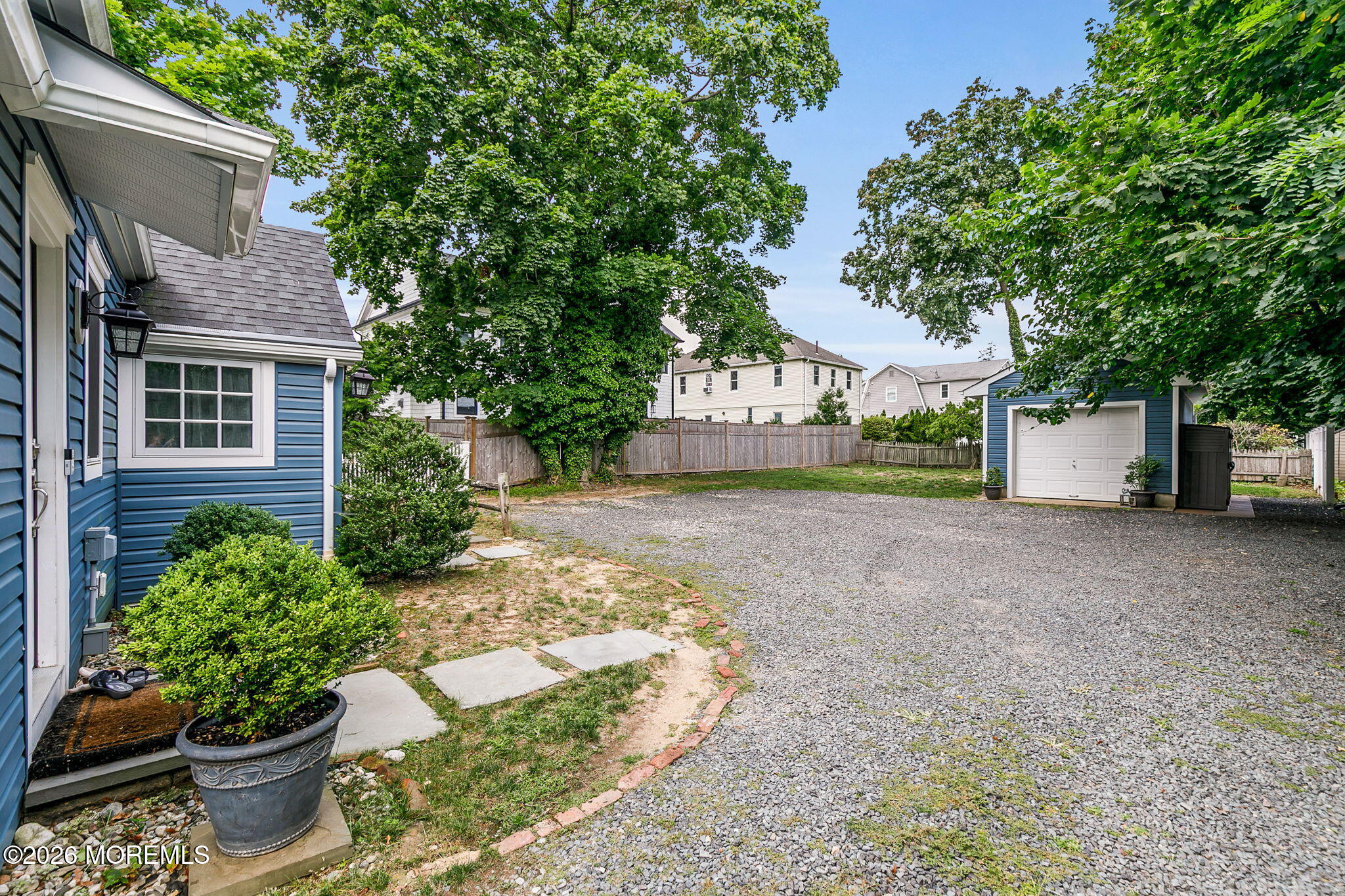 34 Ridge Road, Unit R Rumson, NJ 07760 - Photo 23 of 29 Back of House/Parking