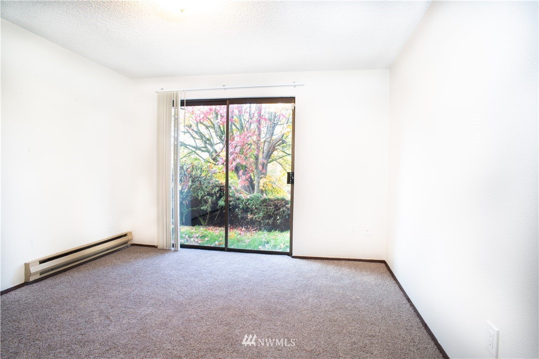 12421 74th Lane South, Unit 20 Seattle, WA 98178 - Photo 12 of 16