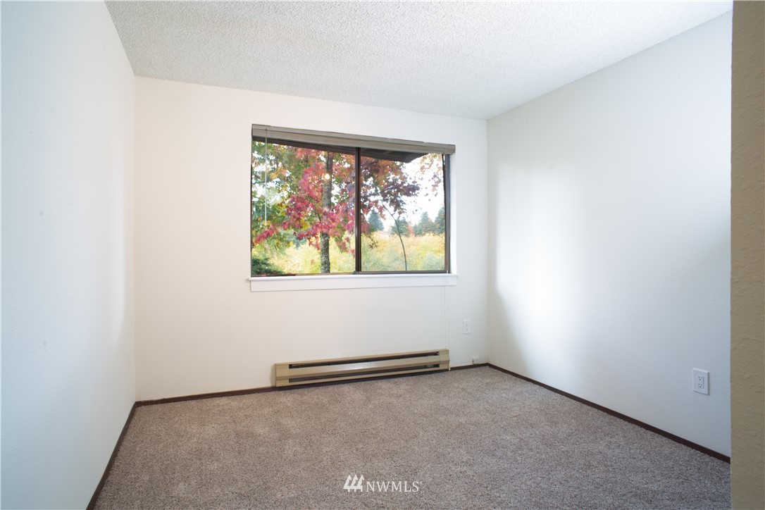 12421 74th Lane South, Unit 20 Seattle, WA 98178 - Photo 14 of 16