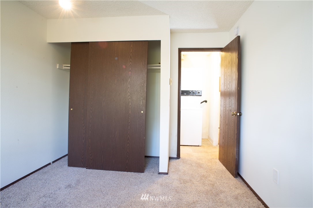 12421 74th Lane South, Unit 20 Seattle, WA 98178 - Photo 15 of 16