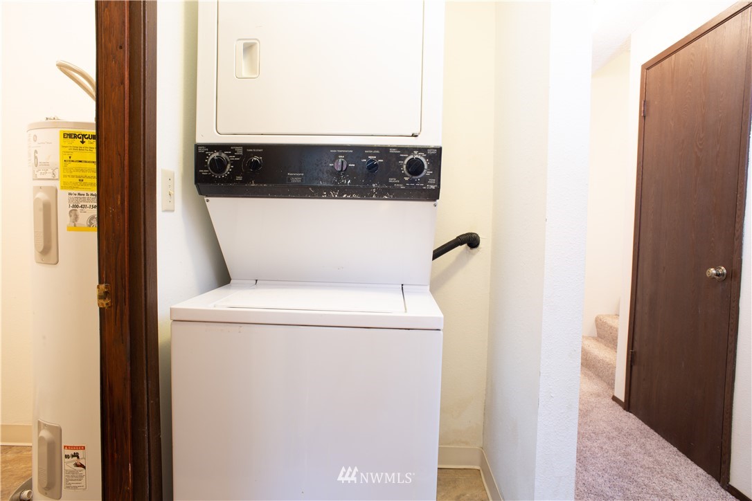 12421 74th Lane South, Unit 20 Seattle, WA 98178 - Photo 16 of 16