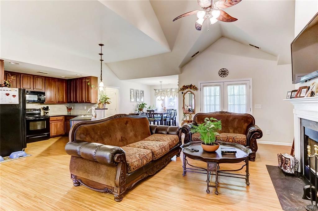 2679 Gradys Ground Road McConnells, SC 29726 - Photo 4 of 20 Gallery Image 4