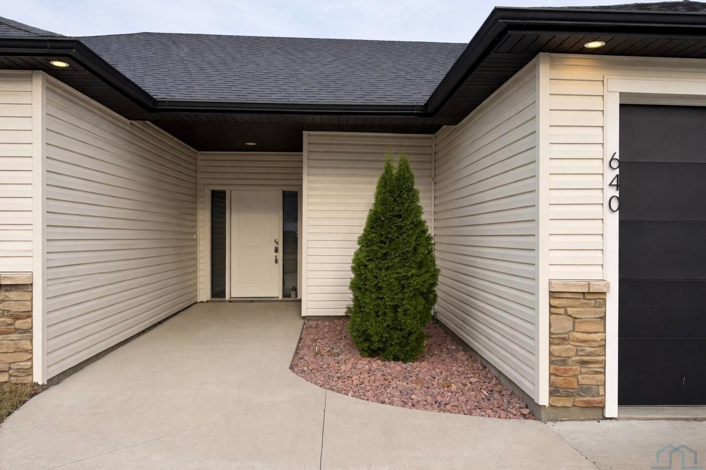 640 South 9th Street Akron, IA 51001 - Photo 2 of 42 Gallery Image 2